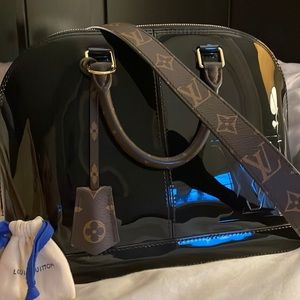 LV Alma PM